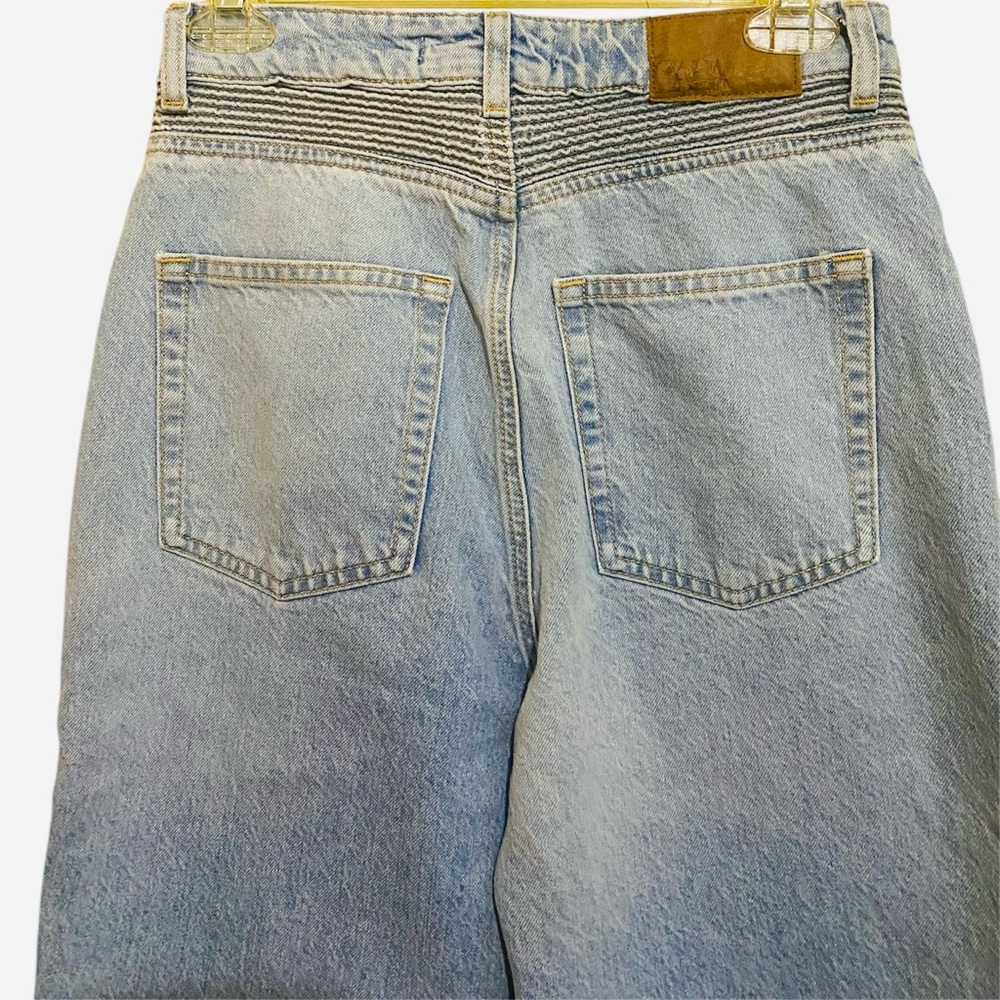 ZARA Size 4-26” Waist‎ Barrel Leg High Rise Mom Moto Ankle Jeans Pleated Detail - Picture 7 of 8